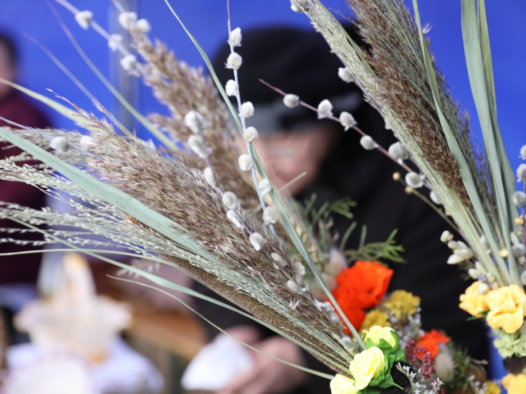 Hrubieszów: Trwa Wielkanocny Kiermasz Pisanek i Palm (ZDJĘCIA)