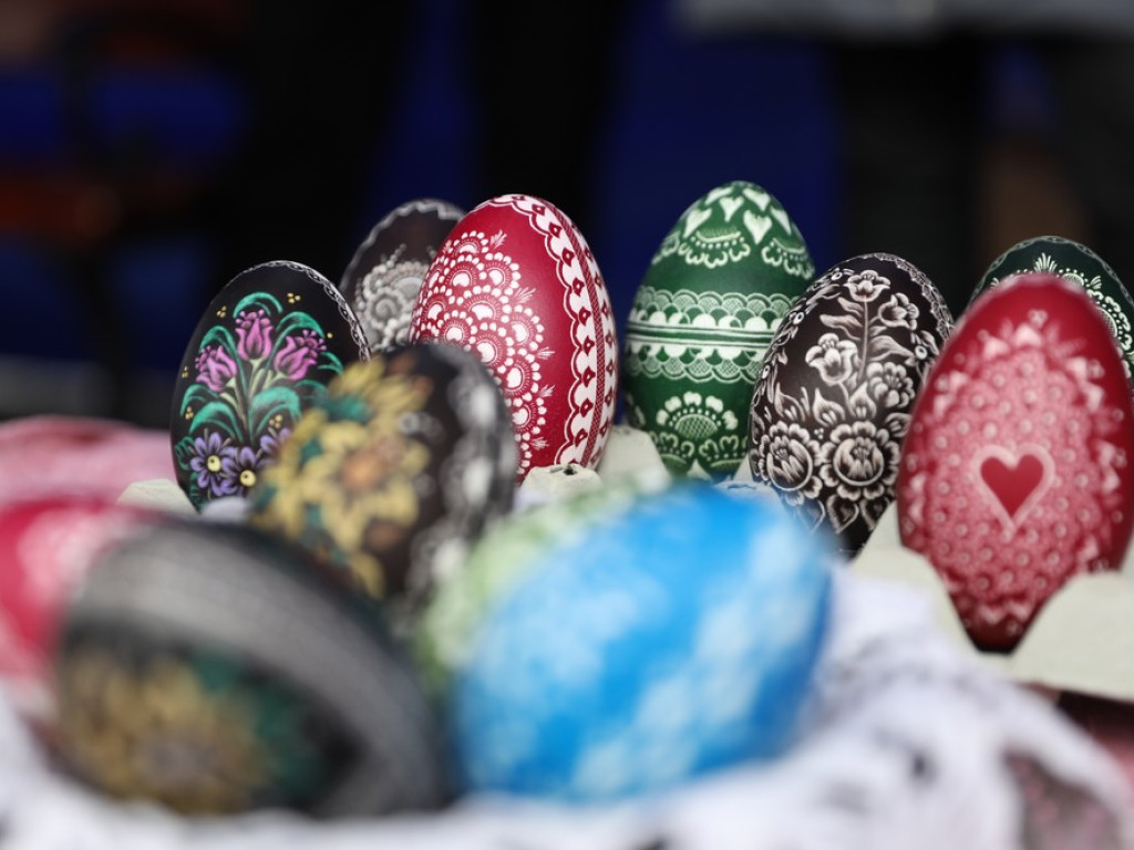 Hrubieszów: Trwa Wielkanocny Kiermasz Pisanek i Palm (ZDJĘCIA)