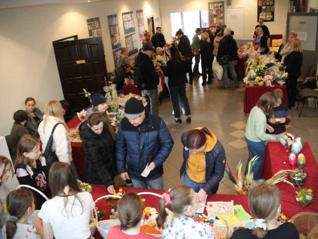 Udany charytatywny kiermasz wielkanocny w Werbkowicach - zebrano ponad 2600 zł (ZDJĘCIA)