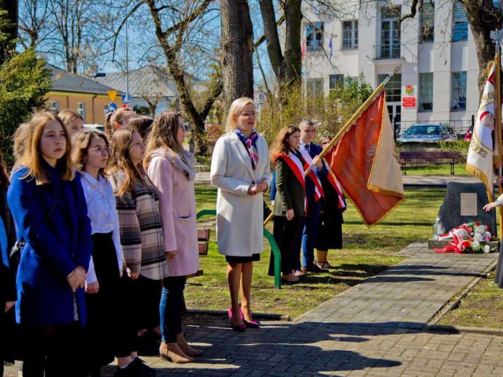 Hrubieszów: Uczcili pamięć ofiar zbrodni katyńskiej (ZDJĘCIA)