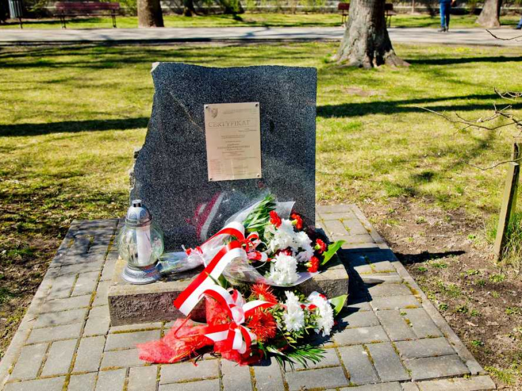 Hrubieszów: Uczcili pamięć ofiar zbrodni katyńskiej (ZDJĘCIA)