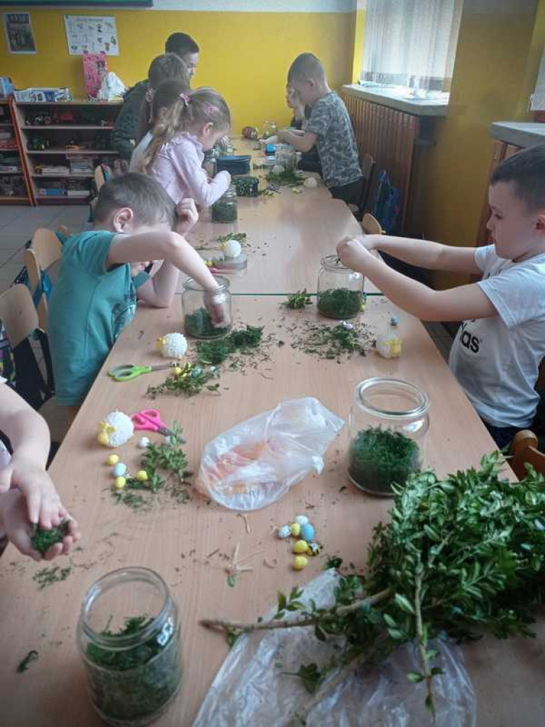 Warsztaty wielkanocne w Uchaniach i Teratynie (ZDJĘCIA)