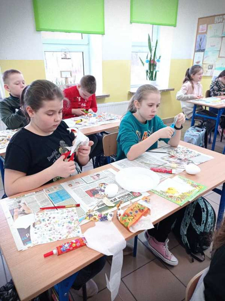 Warsztaty wielkanocne w Uchaniach i Teratynie (ZDJĘCIA)