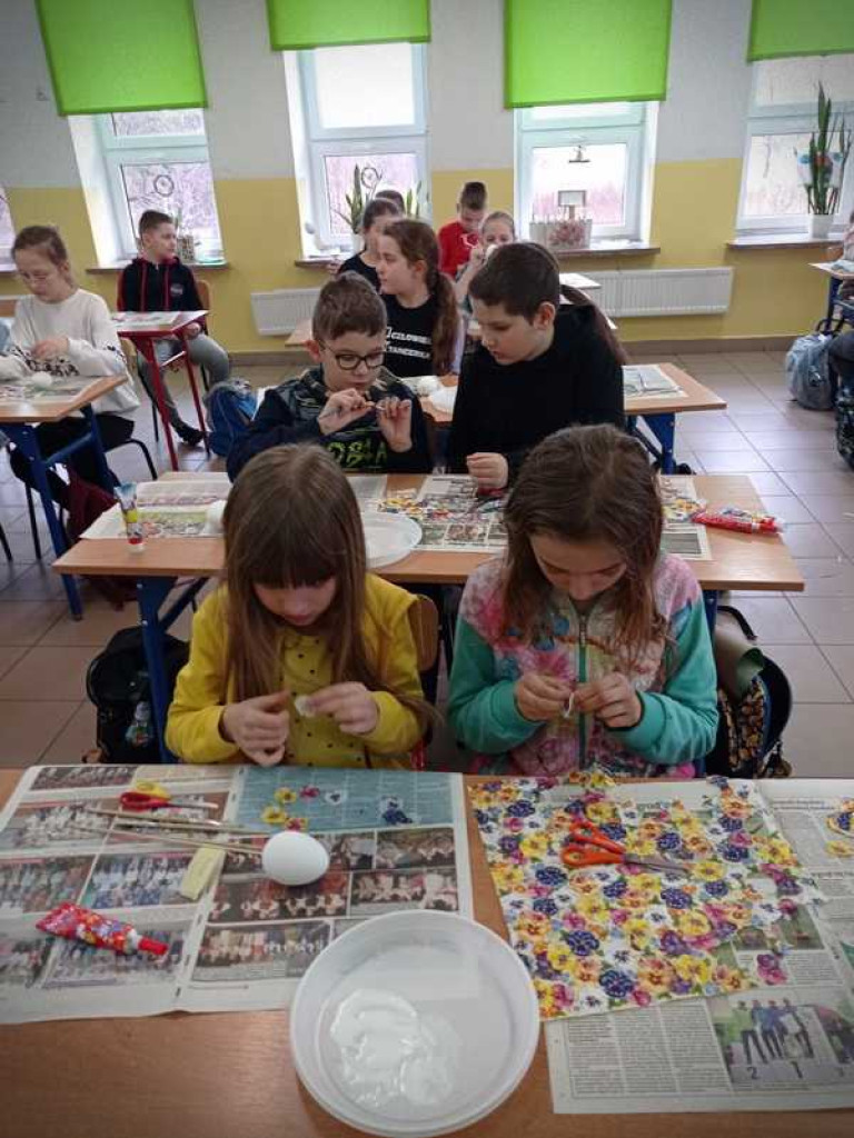 Warsztaty wielkanocne w Uchaniach i Teratynie (ZDJĘCIA)