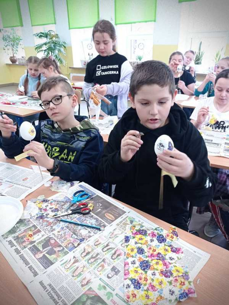 Warsztaty wielkanocne w Uchaniach i Teratynie (ZDJĘCIA)
