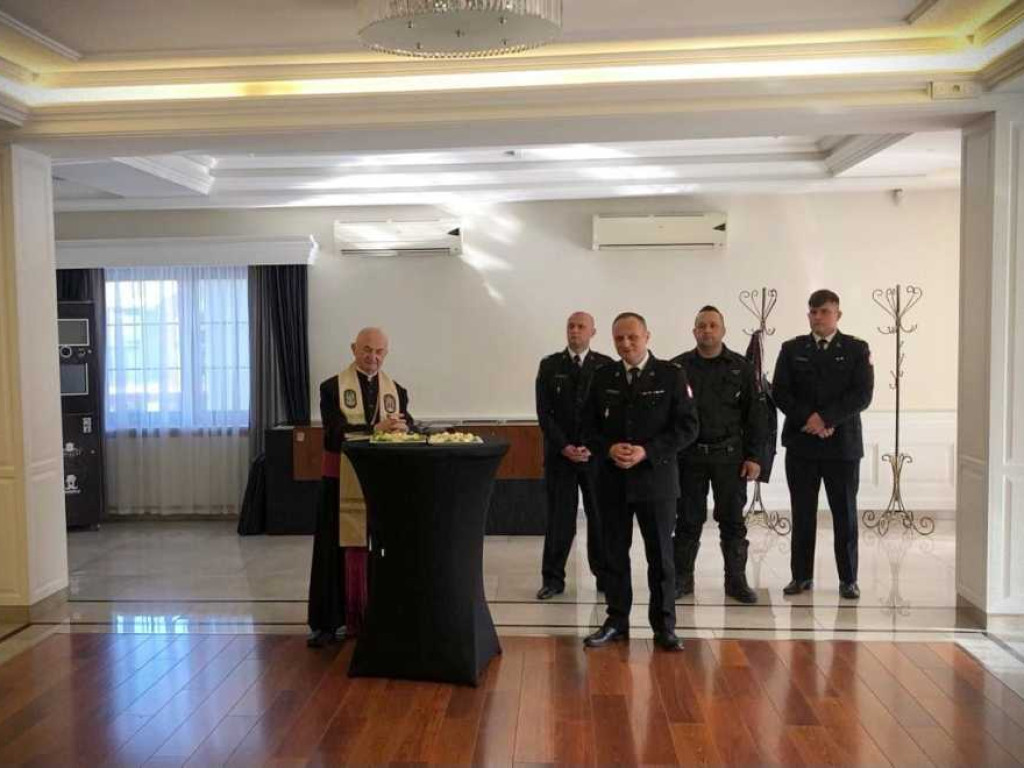 Hrubieszów: Śniadanie wielkanocne strażaków i policjantów (ZDJĘCIA)