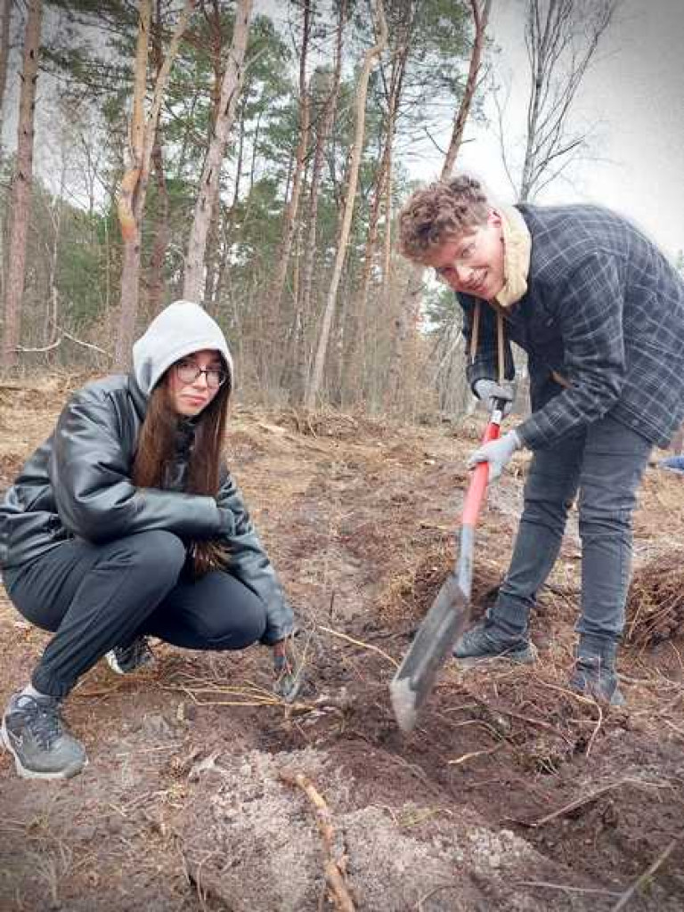 Hrubieszów: Sadzenie drzew? To zawsze dobry pomysł! (ZDJĘCIA)