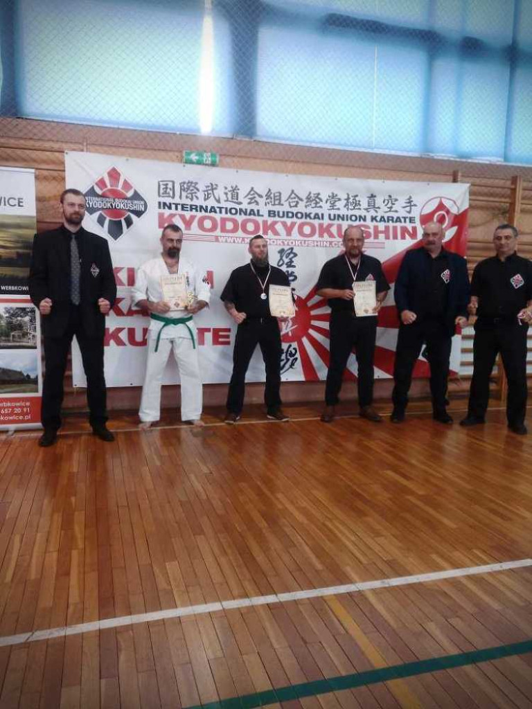 Udany start zawodników UKS Sportów Walki Werbkowice w Pucharze Polski w karate (ZDJĘCIA)