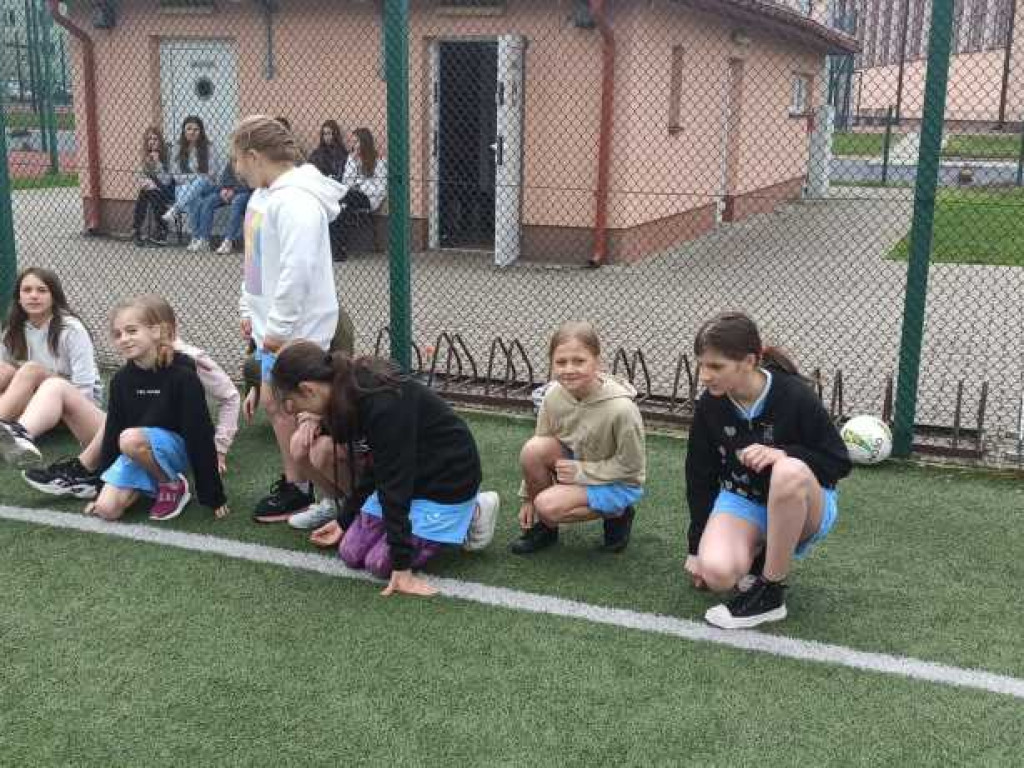 Piłkarki Jedynki mistrzyniami powiatu! (ZDJĘCIA)
