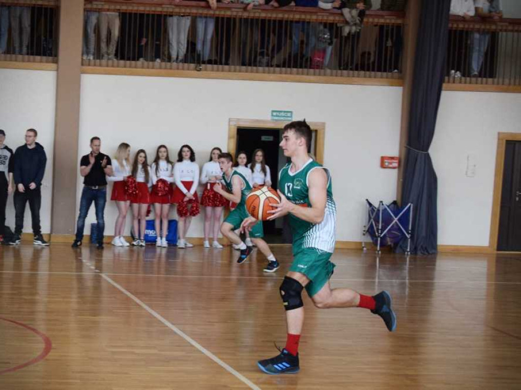 Wiosenne koszykarskie sukcesy Staszica (ZDJĘCIA)