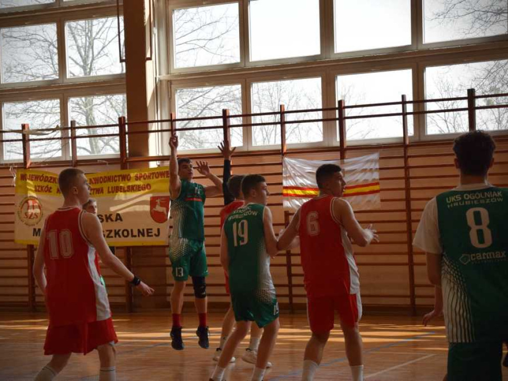 Wiosenne koszykarskie sukcesy Staszica (ZDJĘCIA)