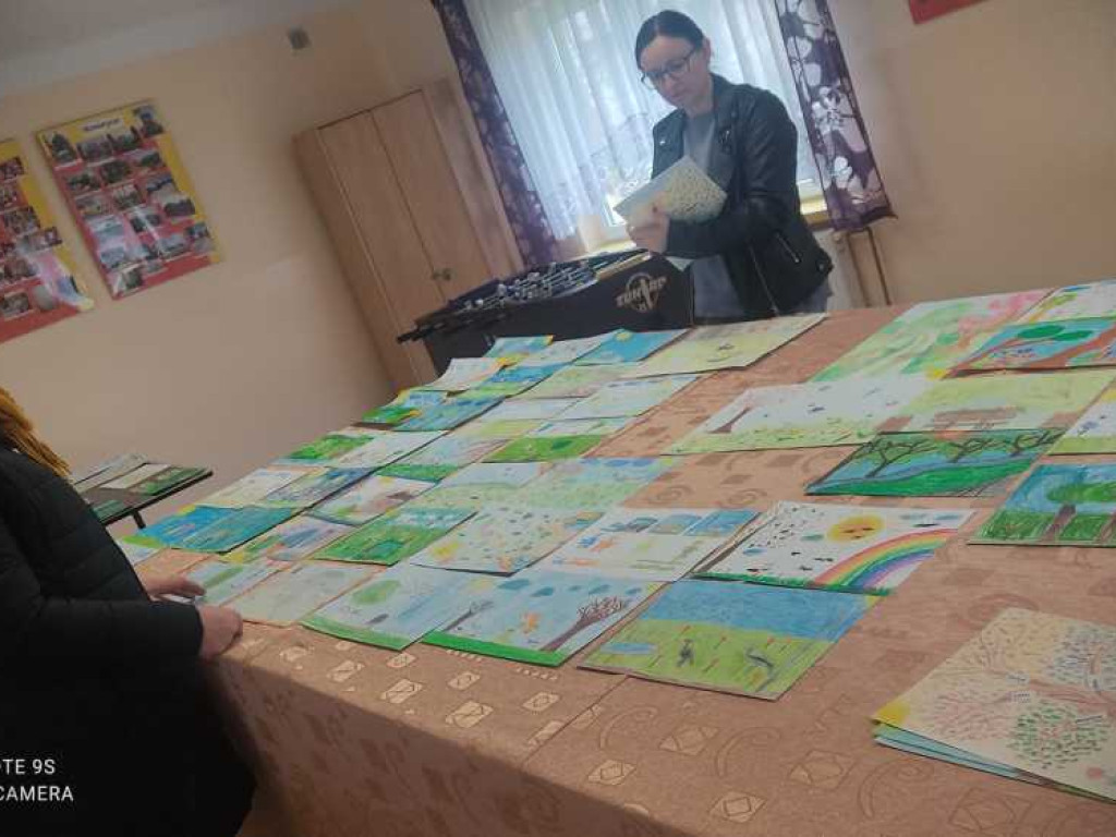 Gmina Hrubieszów: Cztery pory roku kredką malowane - Wiosna (ZDJĘCIA)