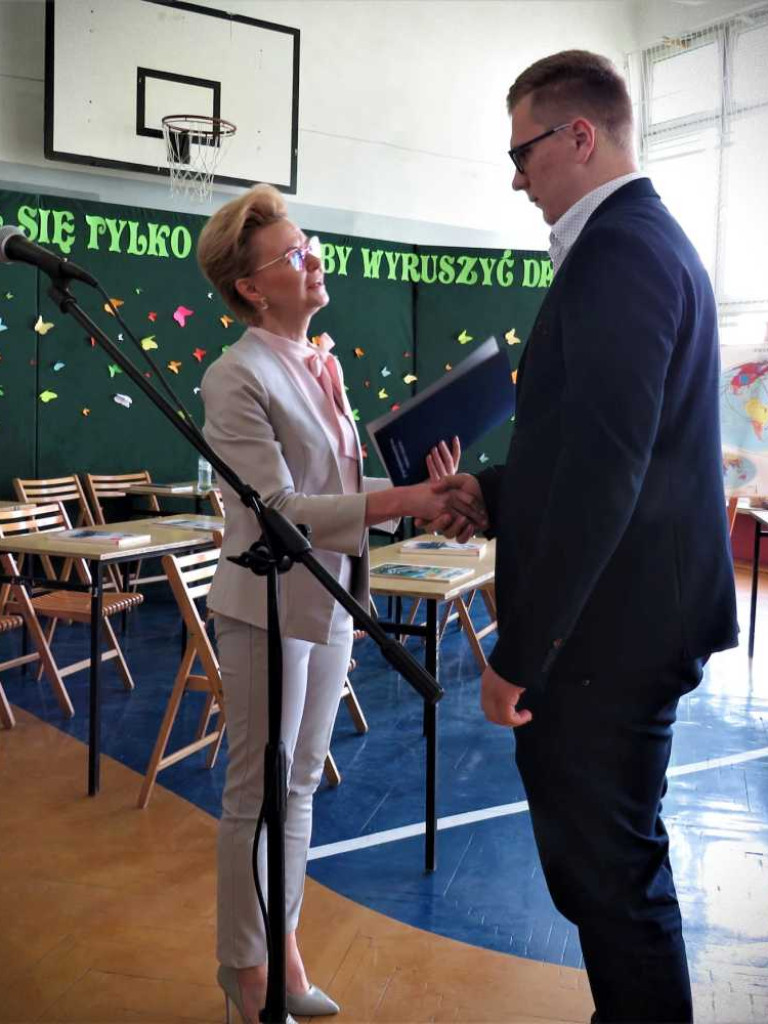 Hrubieszów: Zakończenie roku szkolnego maturzystów w Zespole Szkół nr 1 (ZDJĘCIA)
