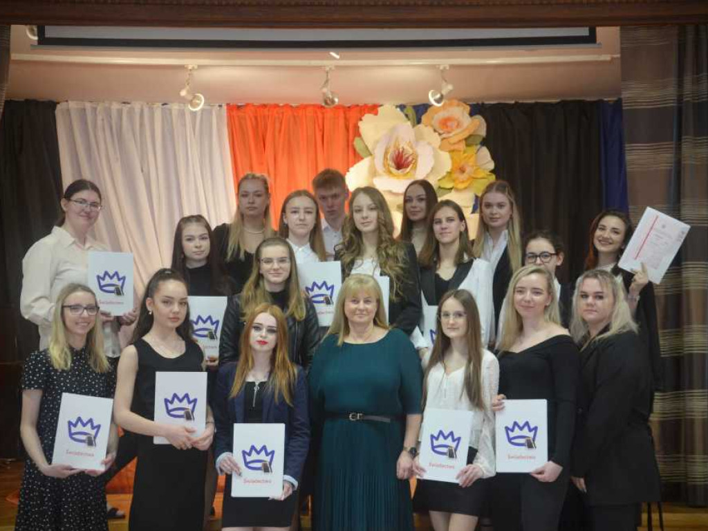 Hrubieszów: Absolwenci Staszica 2022 (ZDJĘCIA)