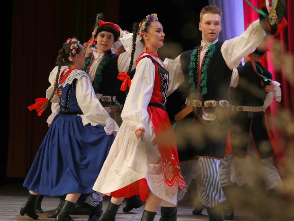 Hrubieszów: Warto być Polakiem - droga do wolności. Widowisko w HDK (ZDJĘCIA, WIDEO)