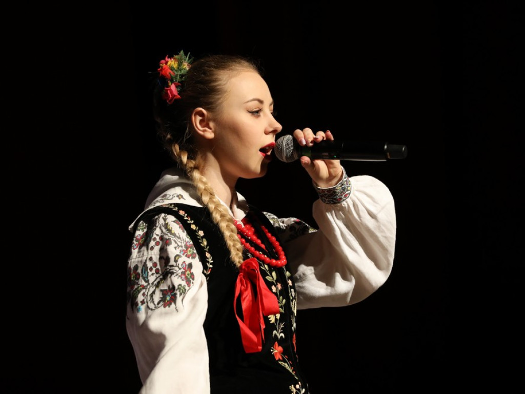 Hrubieszów: Warto być Polakiem - droga do wolności. Widowisko w HDK (ZDJĘCIA, WIDEO)