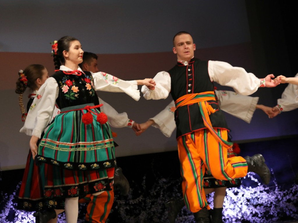 Hrubieszów: Warto być Polakiem - droga do wolności. Widowisko w HDK (ZDJĘCIA, WIDEO)