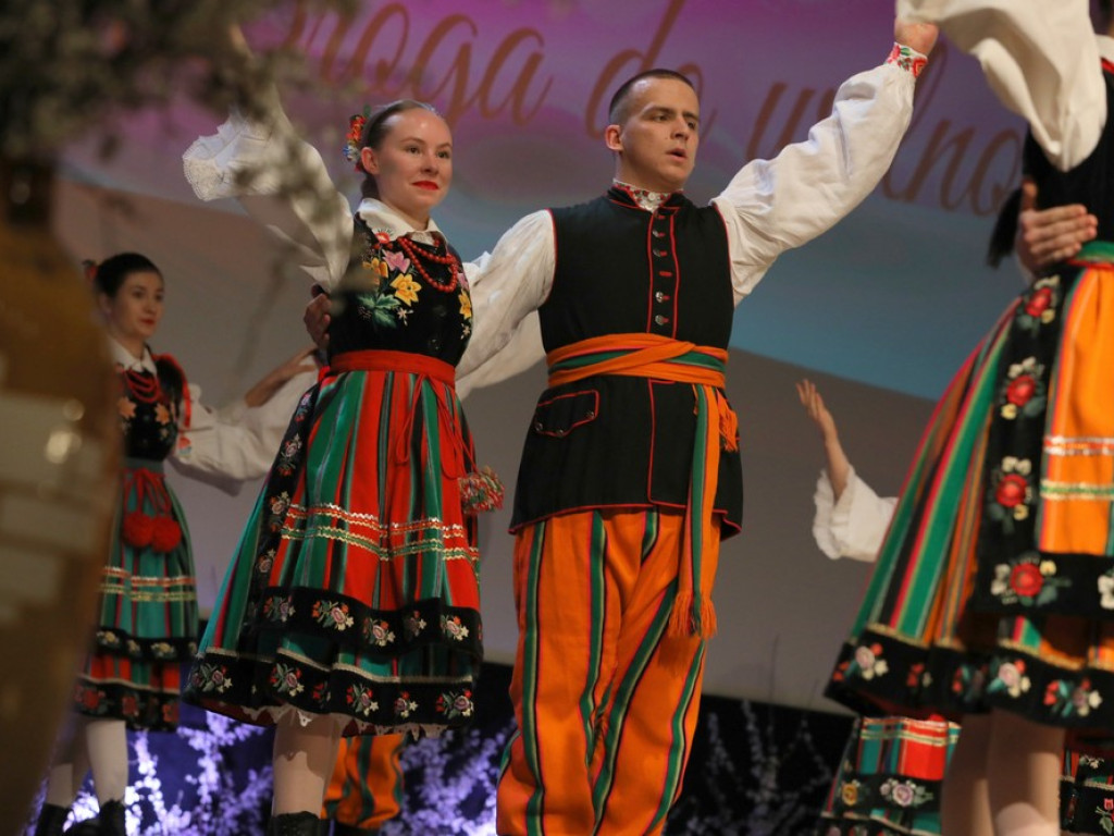 Hrubieszów: Warto być Polakiem - droga do wolności. Widowisko w HDK (ZDJĘCIA, WIDEO)