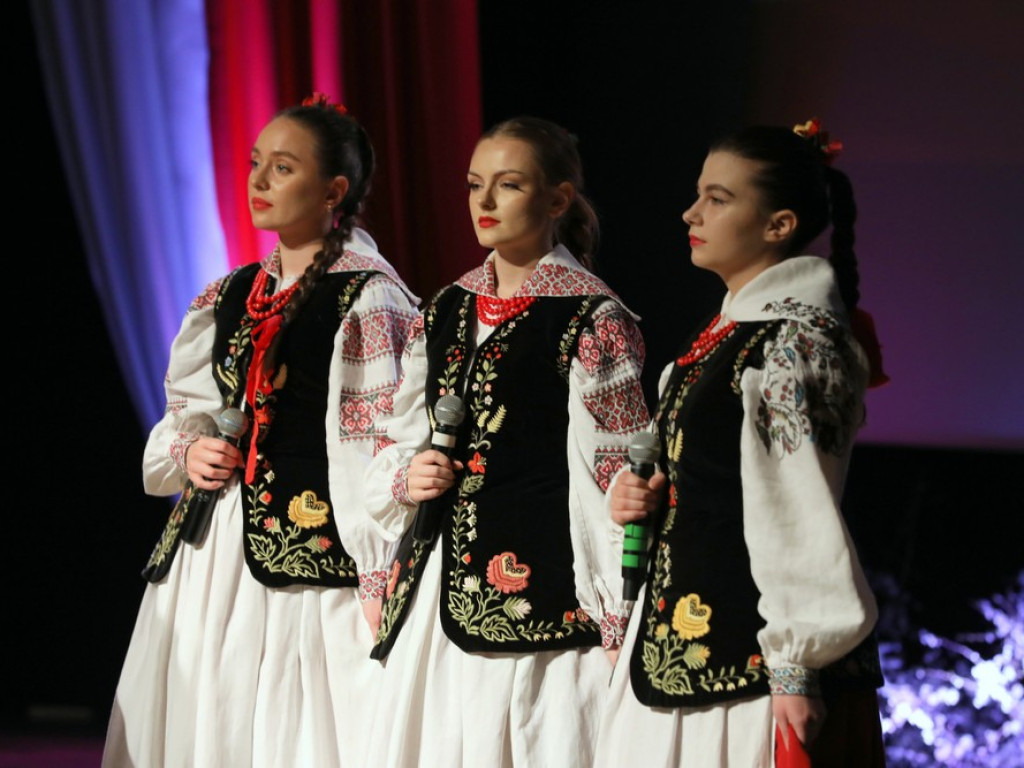 Hrubieszów: Warto być Polakiem - droga do wolności. Widowisko w HDK (ZDJĘCIA, WIDEO)