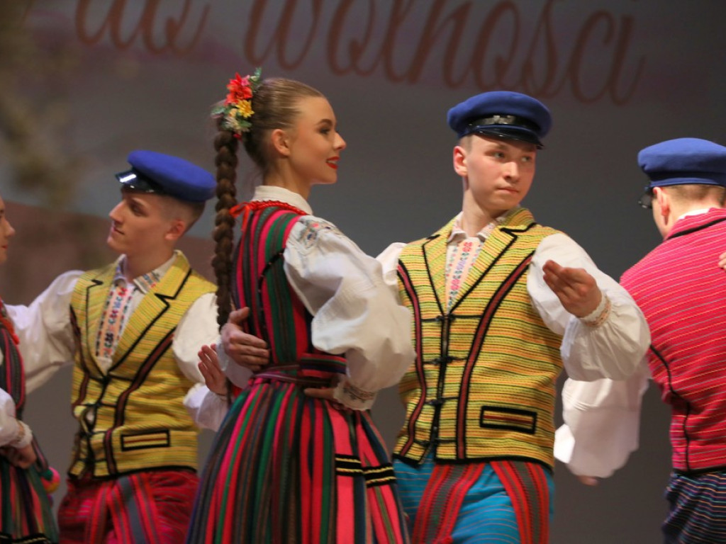 Hrubieszów: Warto być Polakiem - droga do wolności. Widowisko w HDK (ZDJĘCIA, WIDEO)