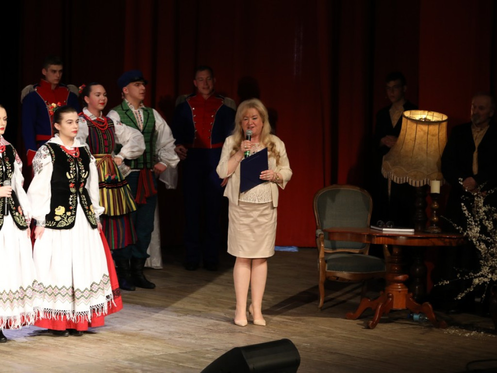 Hrubieszów: Warto być Polakiem - droga do wolności. Widowisko w HDK (ZDJĘCIA, WIDEO)