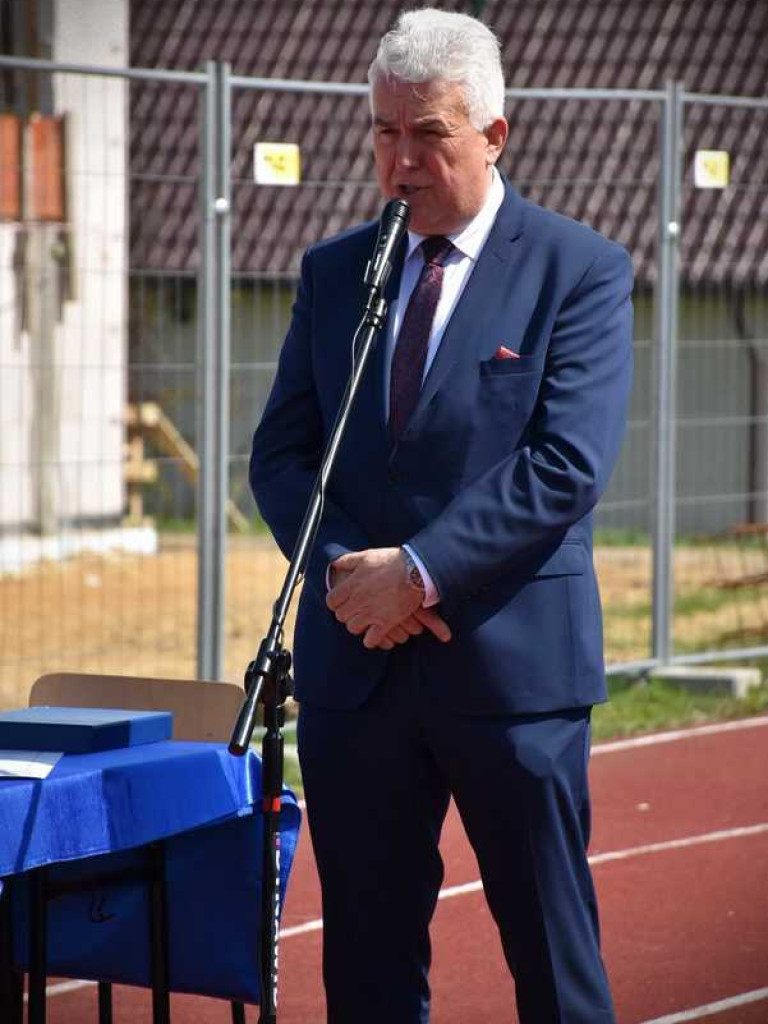 Wmurowano kamień węgielny pod budowę sali gimnastycznej w Uchaniach (ZDJĘCIA)