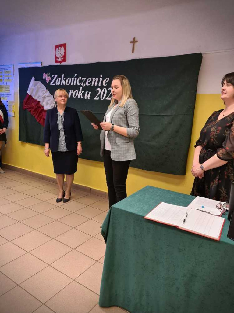 Hrubieszów: Pożegnanie maturzystów w ZS nr 4 (ZDJĘCIA)