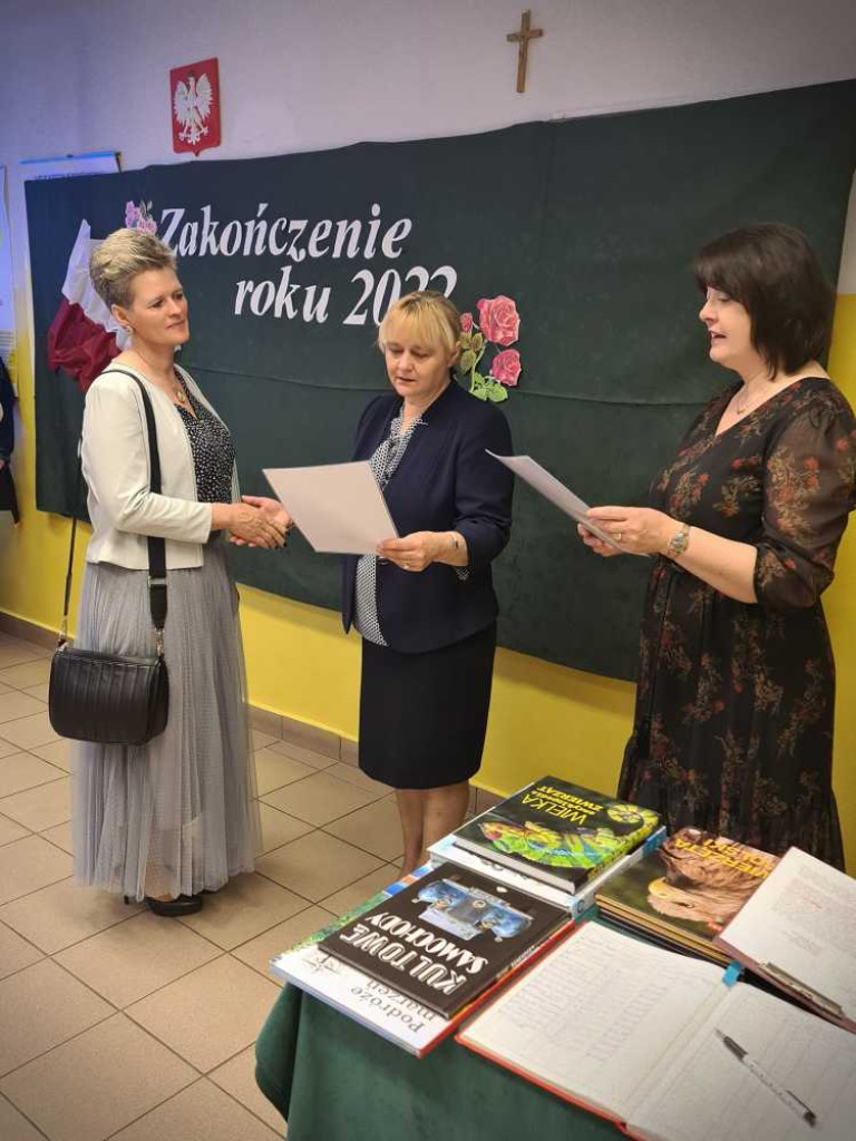 Hrubieszów: Pożegnanie maturzystów w ZS nr 4 (ZDJĘCIA)