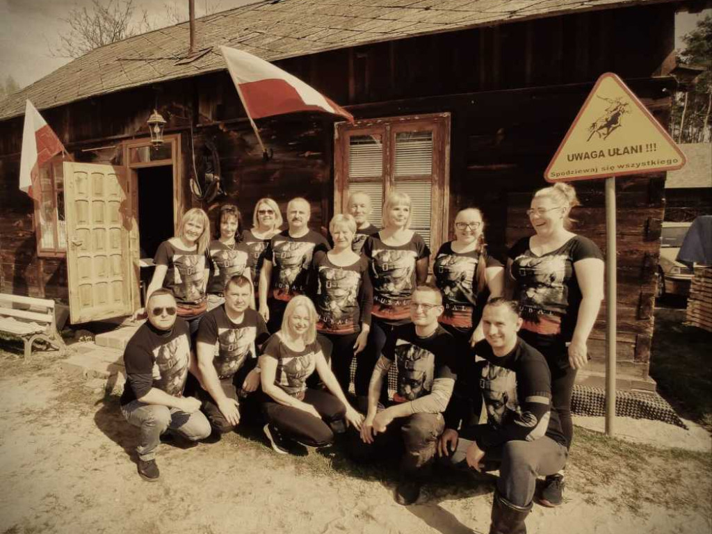 Zespół Hubal artystycznie i patriotycznie (ZDJĘCIA)