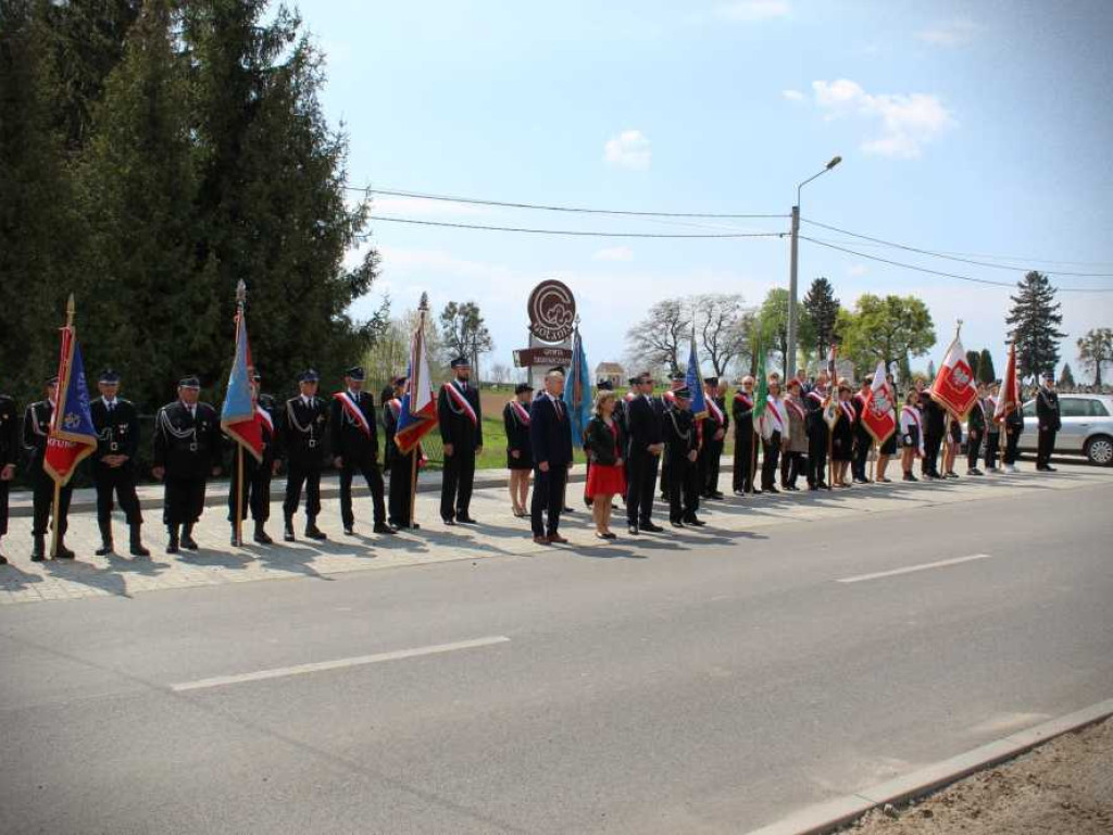 Obchody 231 rocznicy uchwalenia Konstytucji 3 Maja w Trzeszczanach (ZDJĘCIA)