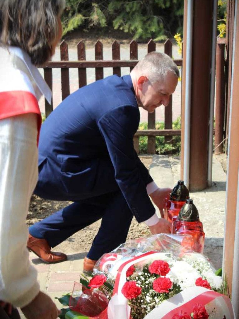 Obchody 231 rocznicy uchwalenia Konstytucji 3 Maja w Trzeszczanach (ZDJĘCIA)