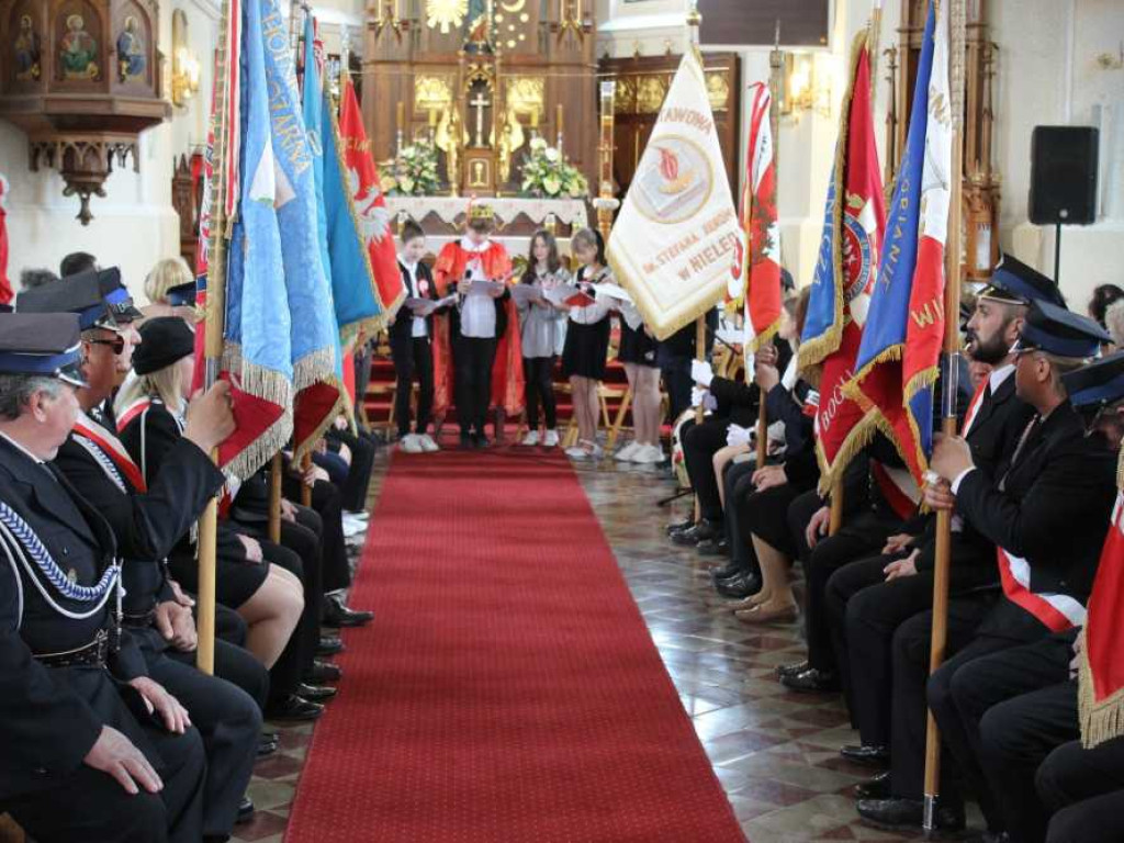 Obchody 231 rocznicy uchwalenia Konstytucji 3 Maja w Trzeszczanach (ZDJĘCIA)