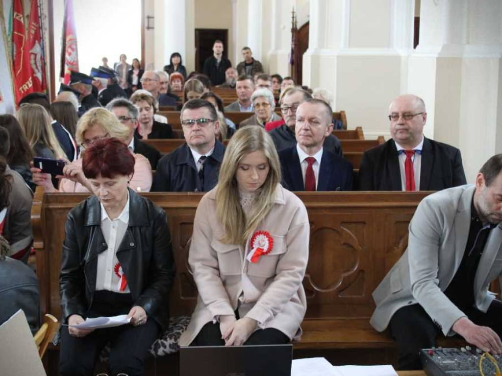 Obchody 231 rocznicy uchwalenia Konstytucji 3 Maja w Trzeszczanach (ZDJĘCIA)