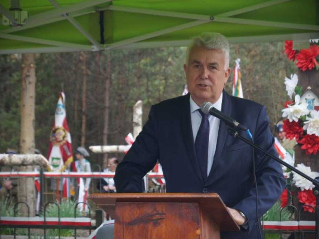 Uroczystości patriotyczno-religijnej upamiętniającej 77. rocznicę rozbicia Obozu Zagłady Żołnierzy Armii Krajowej w Błudku (ZDJĘCIA)