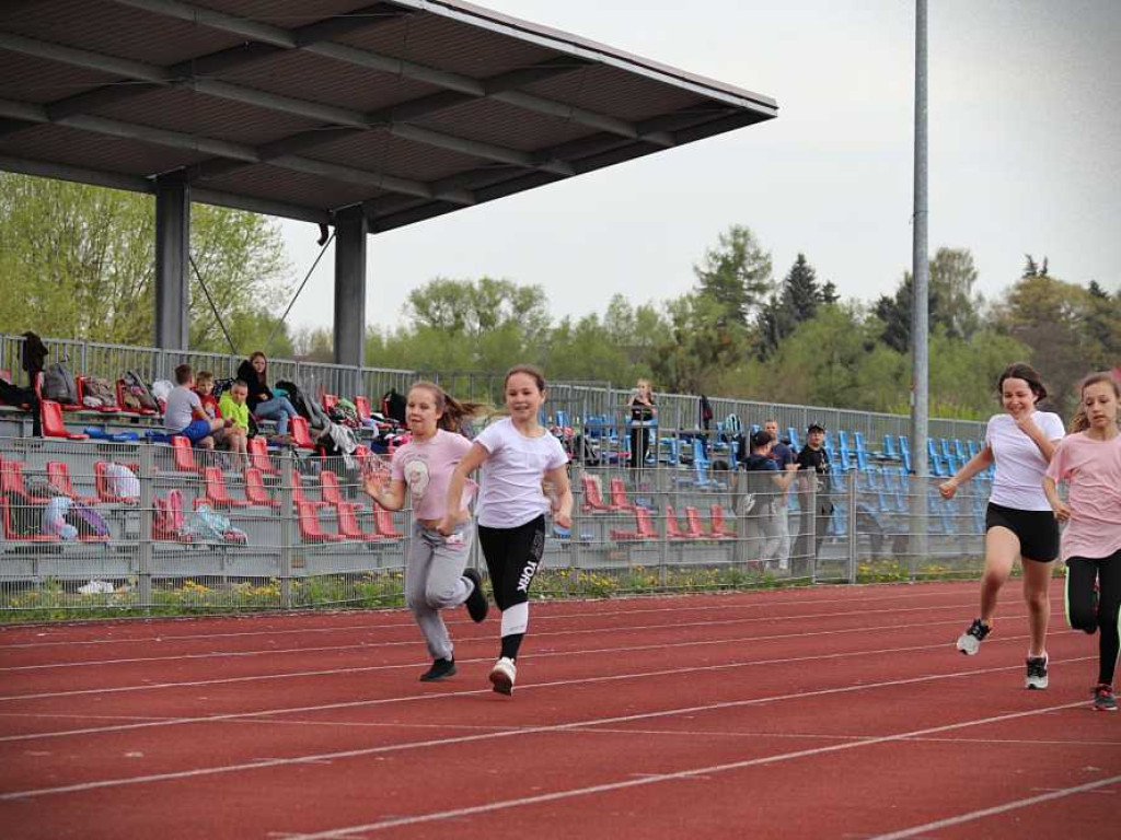 Powiatowe Igrzyska w trójboju i czwórboju lekkoatletycznym (ZDJĘCIA)