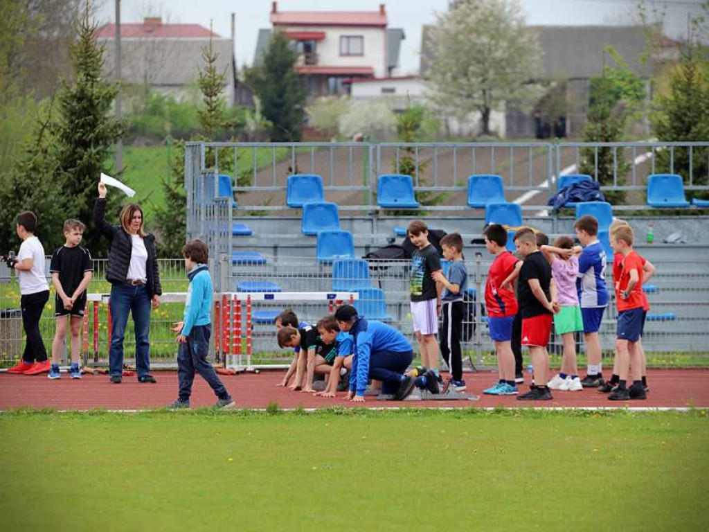 Powiatowe Igrzyska w trójboju i czwórboju lekkoatletycznym (ZDJĘCIA)