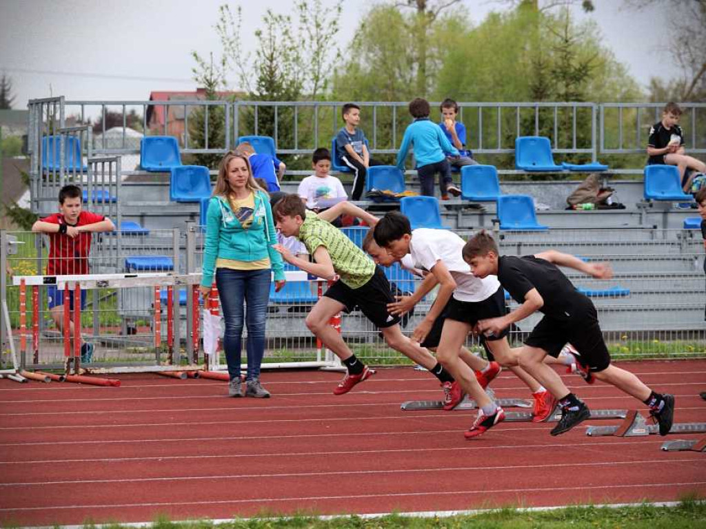 Powiatowe Igrzyska w trójboju i czwórboju lekkoatletycznym (ZDJĘCIA)