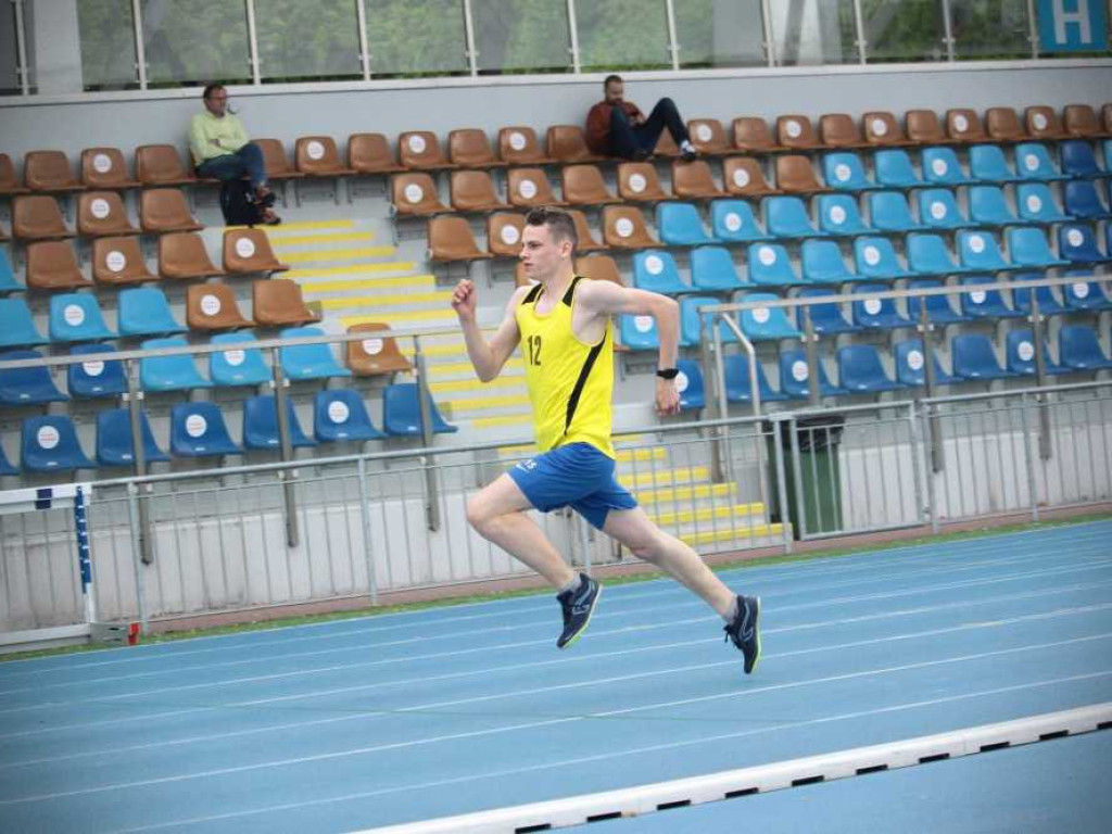 Kacper Chmielewski poprawił rekord w biegu przez płotki (ZDJĘCIA)