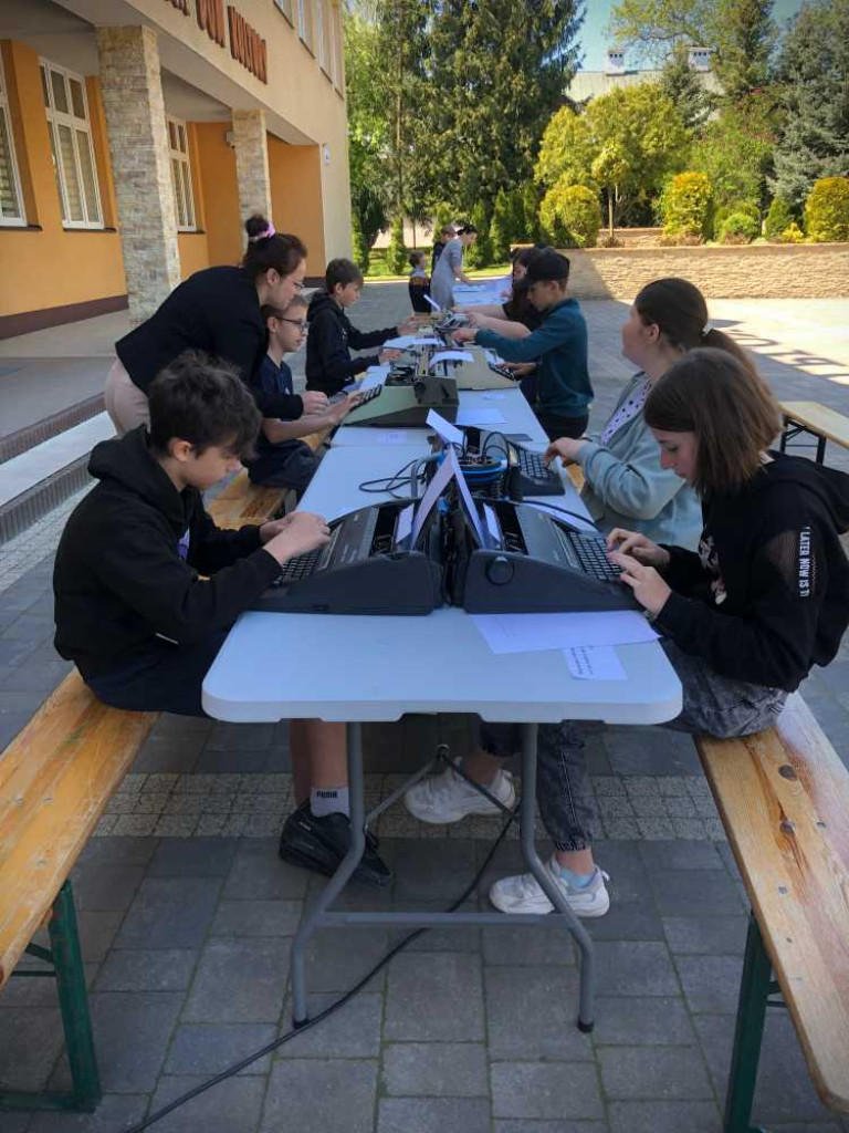 Hrubieszów: Biblioteka - świat w jednym miejscu! (ZDJĘCIA)
