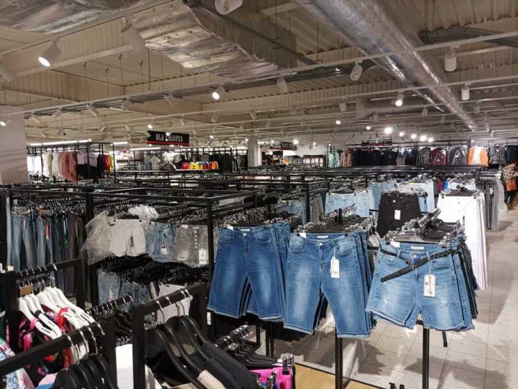 Hrubieszów: Już w najbliższy piątek wielkie otwarcie nowego marketu Super City (ZDJĘCIA)