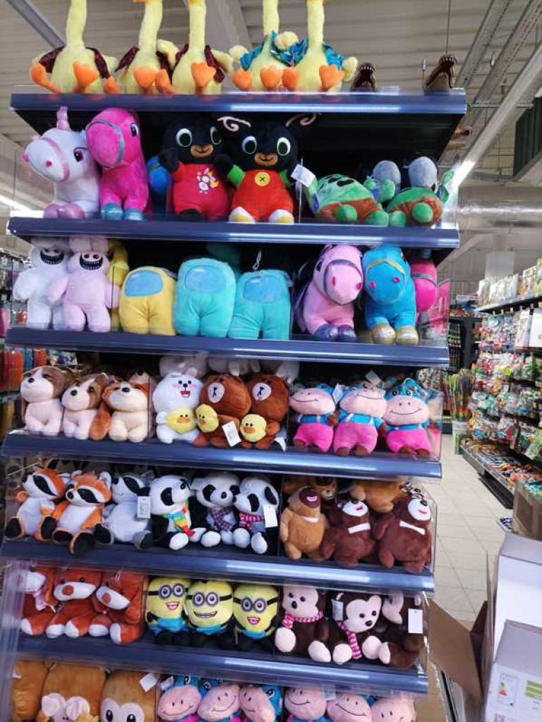Hrubieszów: Już w najbliższy piątek wielkie otwarcie nowego marketu Super City (ZDJĘCIA)