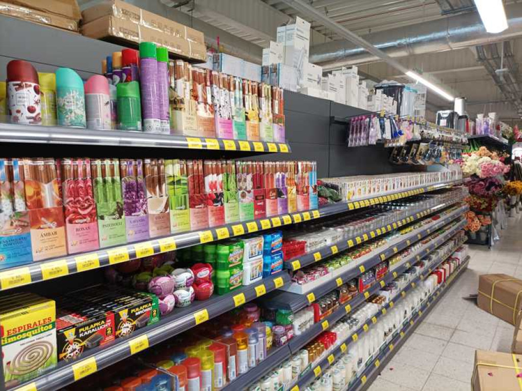 Hrubieszów: Już w najbliższy piątek wielkie otwarcie nowego marketu Super City (ZDJĘCIA)