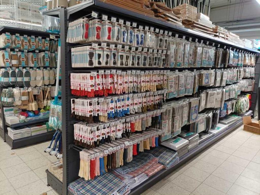 Hrubieszów: Już w najbliższy piątek wielkie otwarcie nowego marketu Super City (ZDJĘCIA)