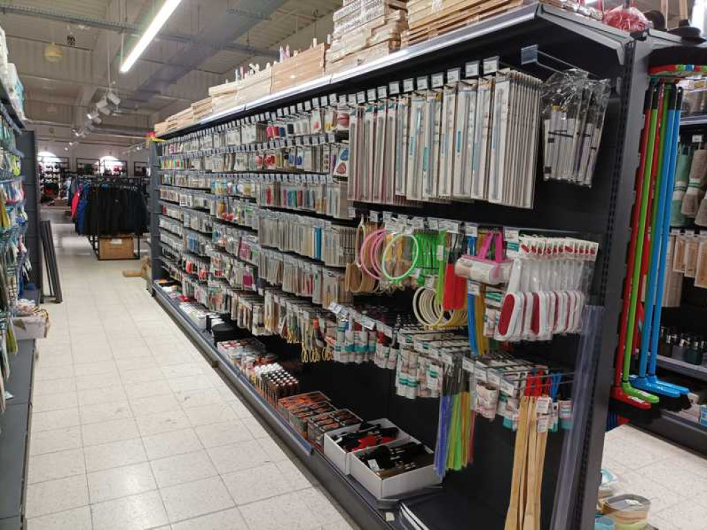 Hrubieszów: Już w najbliższy piątek wielkie otwarcie nowego marketu Super City (ZDJĘCIA)