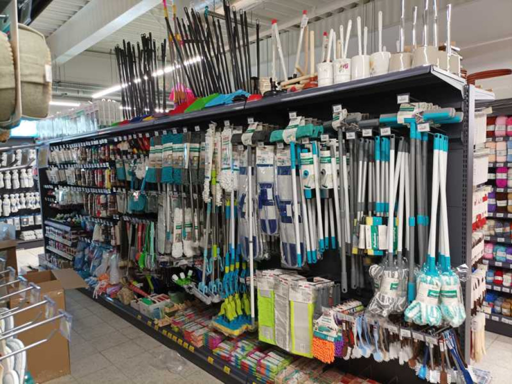 Hrubieszów: Już w najbliższy piątek wielkie otwarcie nowego marketu Super City (ZDJĘCIA)