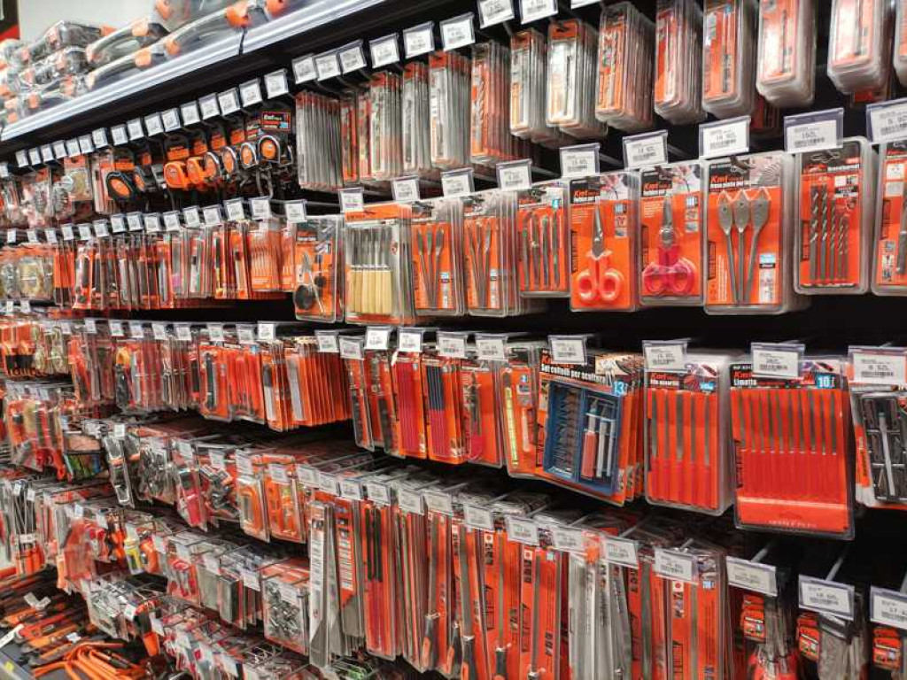 Hrubieszów: Już w najbliższy piątek wielkie otwarcie nowego marketu Super City (ZDJĘCIA)