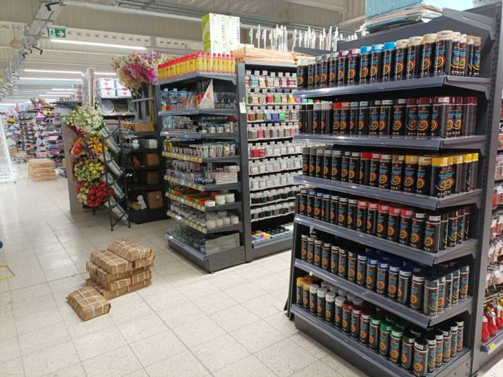 Hrubieszów: Już w najbliższy piątek wielkie otwarcie nowego marketu Super City (ZDJĘCIA)