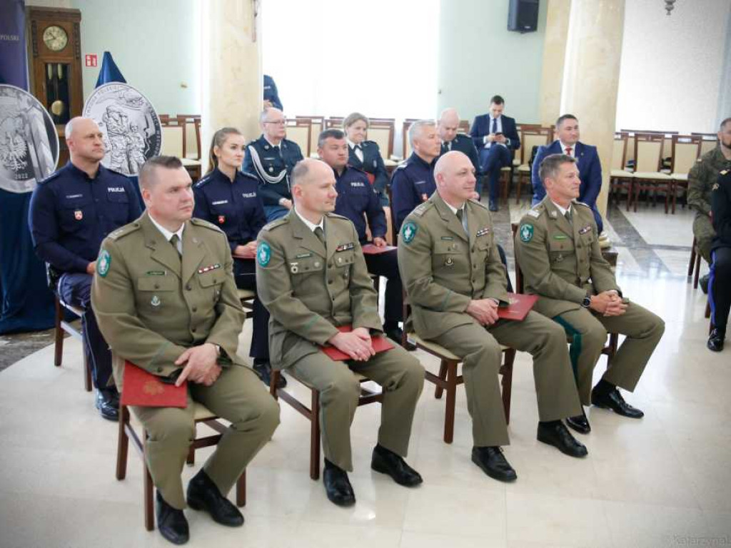 Hrubieszowskie służby mundurowe docenione i wyróżnione (ZDJĘCIA)