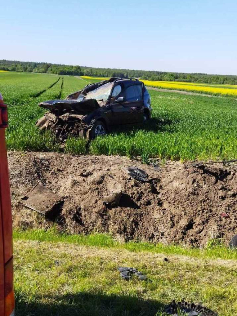 Gmina Horodło: Kolejny groźny wypadek w Kopyłowie. Dwie osoby ranne (ZDJĘCIA)