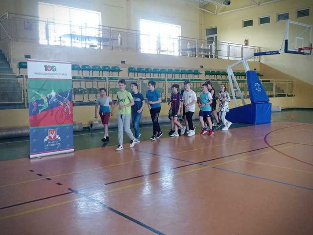Dwójka: 100 km na stulecie hrubieszowskiego sportu (ZDJĘCIA)